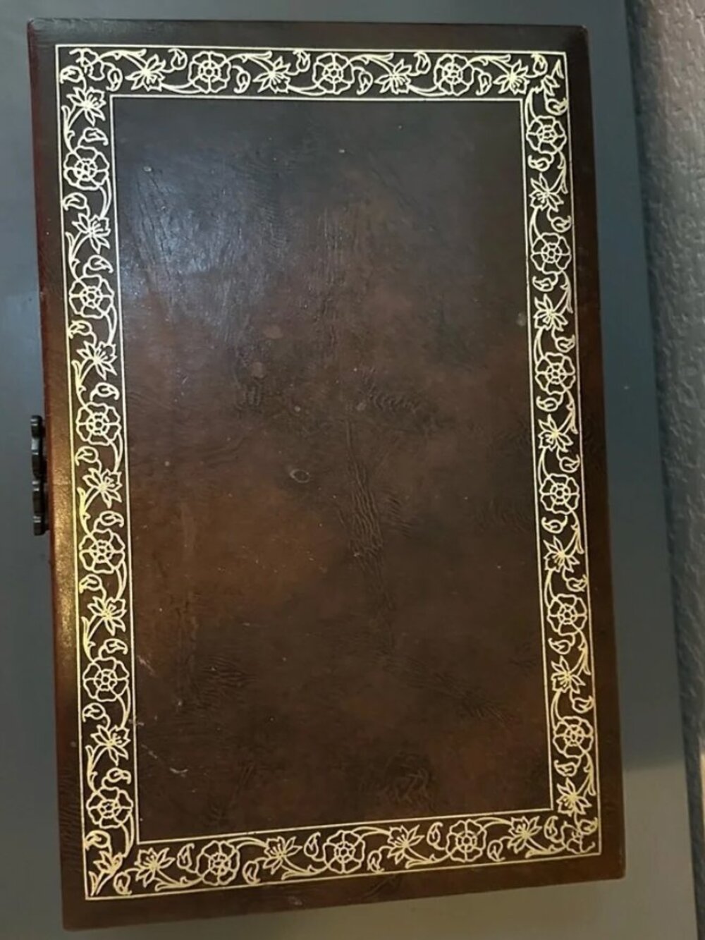 Vintage Brown Jewelry Organizer with Gold Velvet Lining - Picture 2 of 5